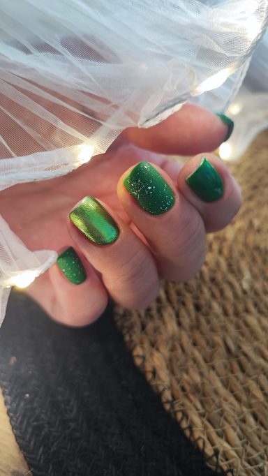 Gel-Design mit Chrome-Pigment und Glanzeffekt im NK-Studio Hannover-Kleefeld