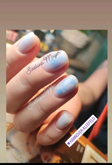 Velvet Matte Maniküre im Matt-Matt Style im NK-Studio Hannover-Kleefeld